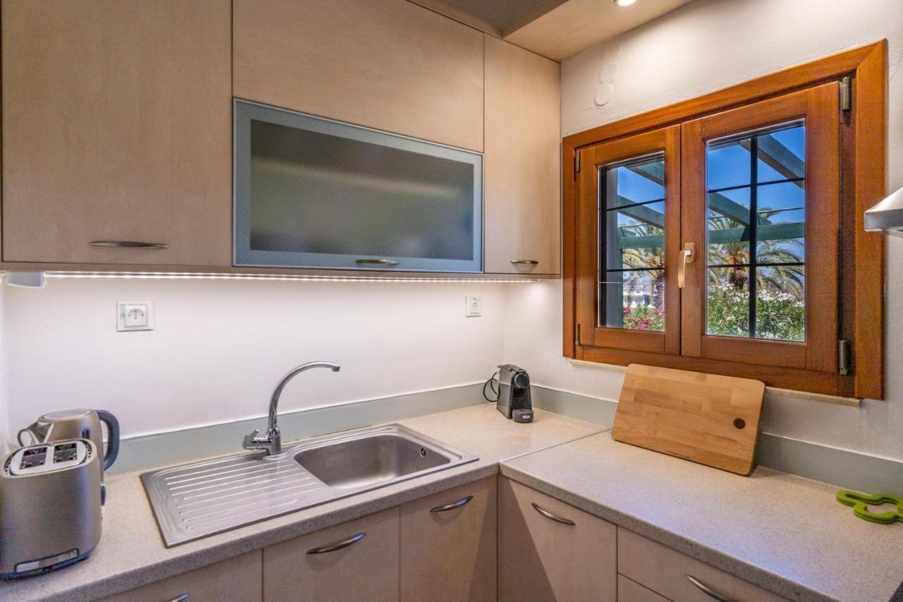 Carissa House In Crete Apartment Sitia  Bagian luar foto